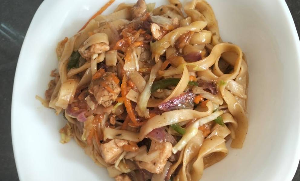 Image of dish Chicken Chow Mein